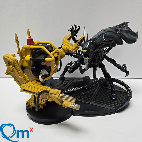 QMx Aliens Q-Fig Max Elite Alien Queen and Ripley with Power Loader Figure Set